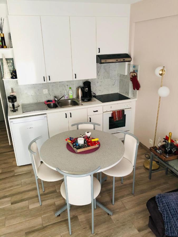 Shiny Nice Studio At Ostend Apartment Ngoại thất bức ảnh